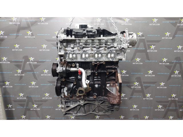 Двигун 2.0 dCi M9R802, 8201020427 Nissan Opel Renault бу